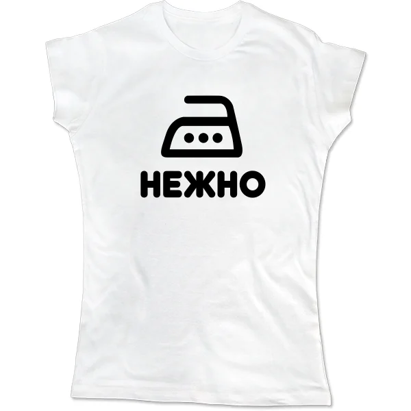 Женская футболка Нежно